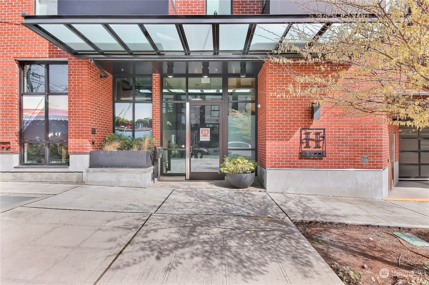 308 North 68th Street, Unit 208 Seattle, WA 98103 - Photo 4 of 20 Gallery Image 4