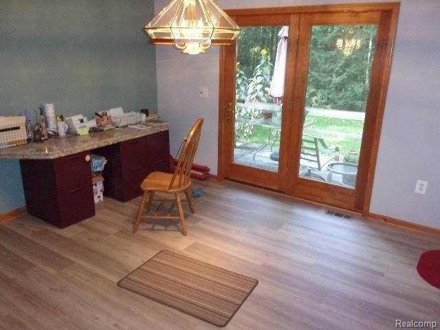 6784 Edwards Road Belleville, MI 48111 - Photo 33 of 39 150_0424.JPG