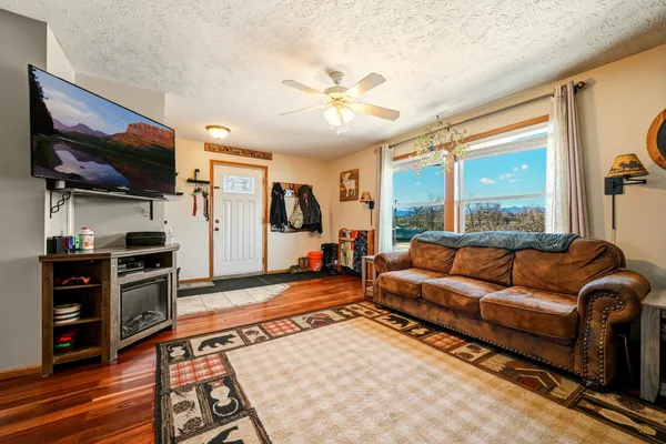 $469,900 | 873 East College Avenue, Sheridan, WY 82801
