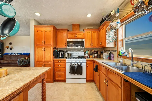 $469,900 | 873 East College Avenue, Sheridan, WY 82801