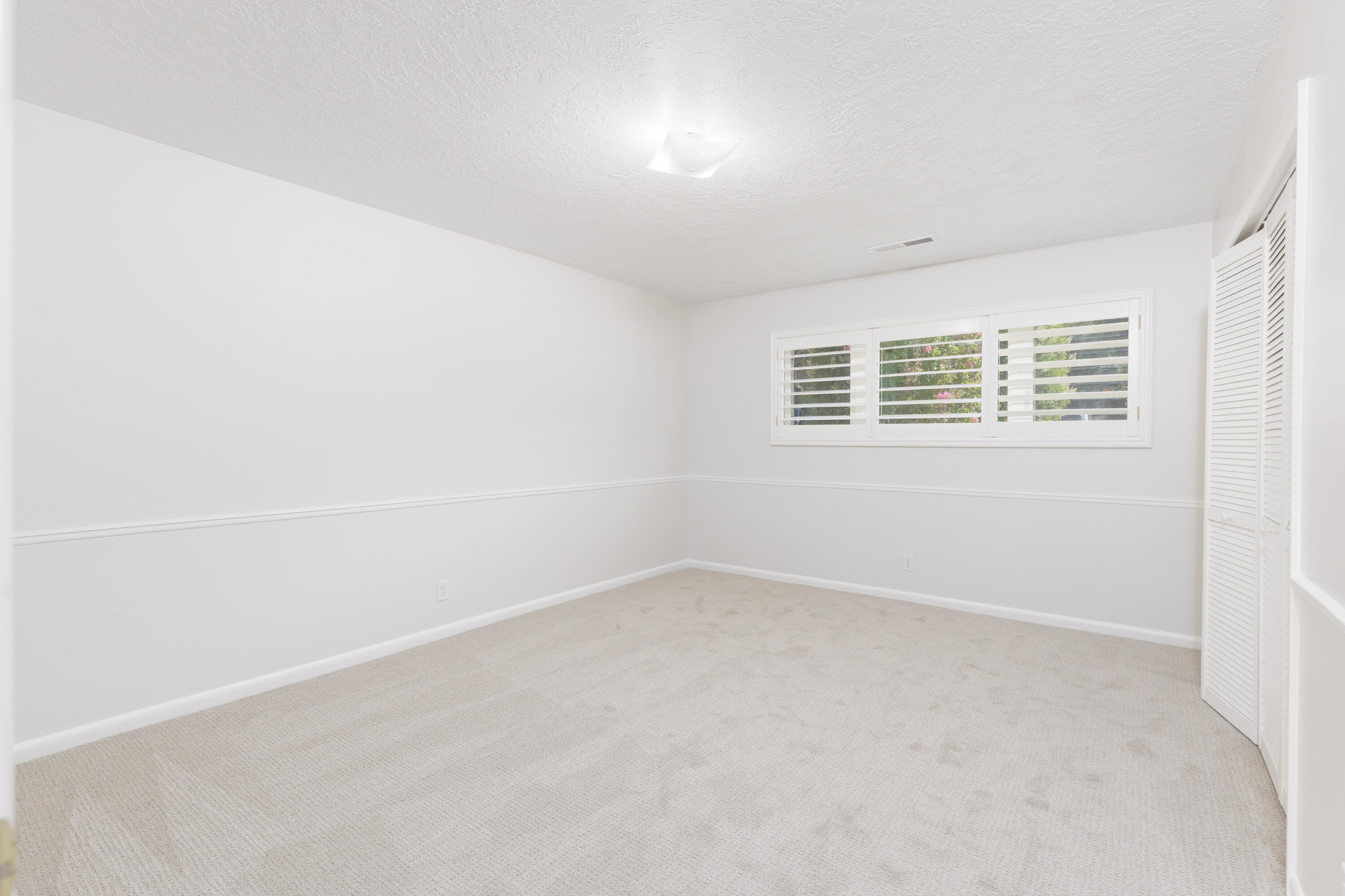 539 Diagonal Street St. George, UT 84770 - Photo 26 of 40 27 - Bedroom 3
