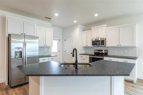 $3,195 | 8001 Sawdust Trail, Abilene, TX 79602