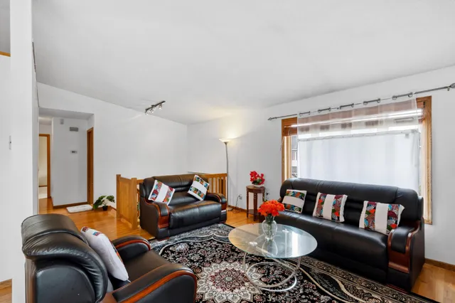 $2,500 | 14797 Lower Endicott Way, Apple Valley, MN 55124