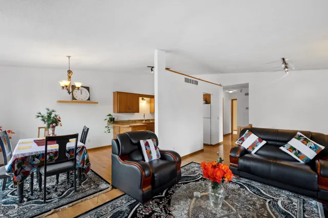 $2,500 | 14797 Lower Endicott Way, Apple Valley, MN 55124