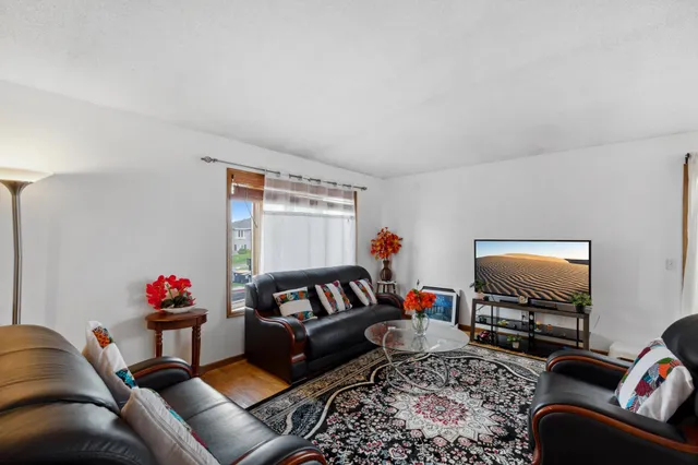 $2,500 | 14797 Lower Endicott Way, Apple Valley, MN 55124