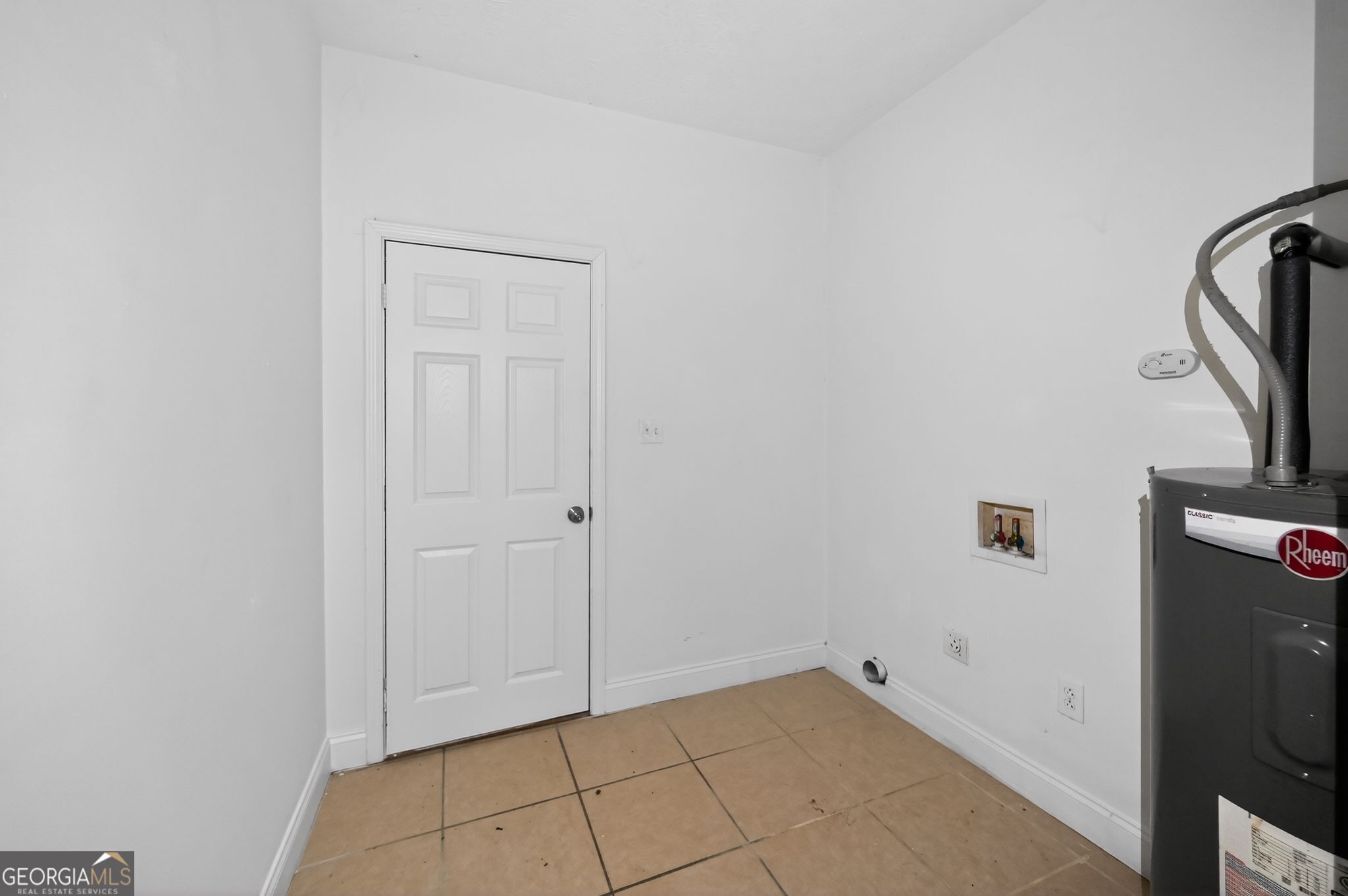 607 Lane Street Griffin, GA 30223 - Photo 29 of 31 a view of an empty room