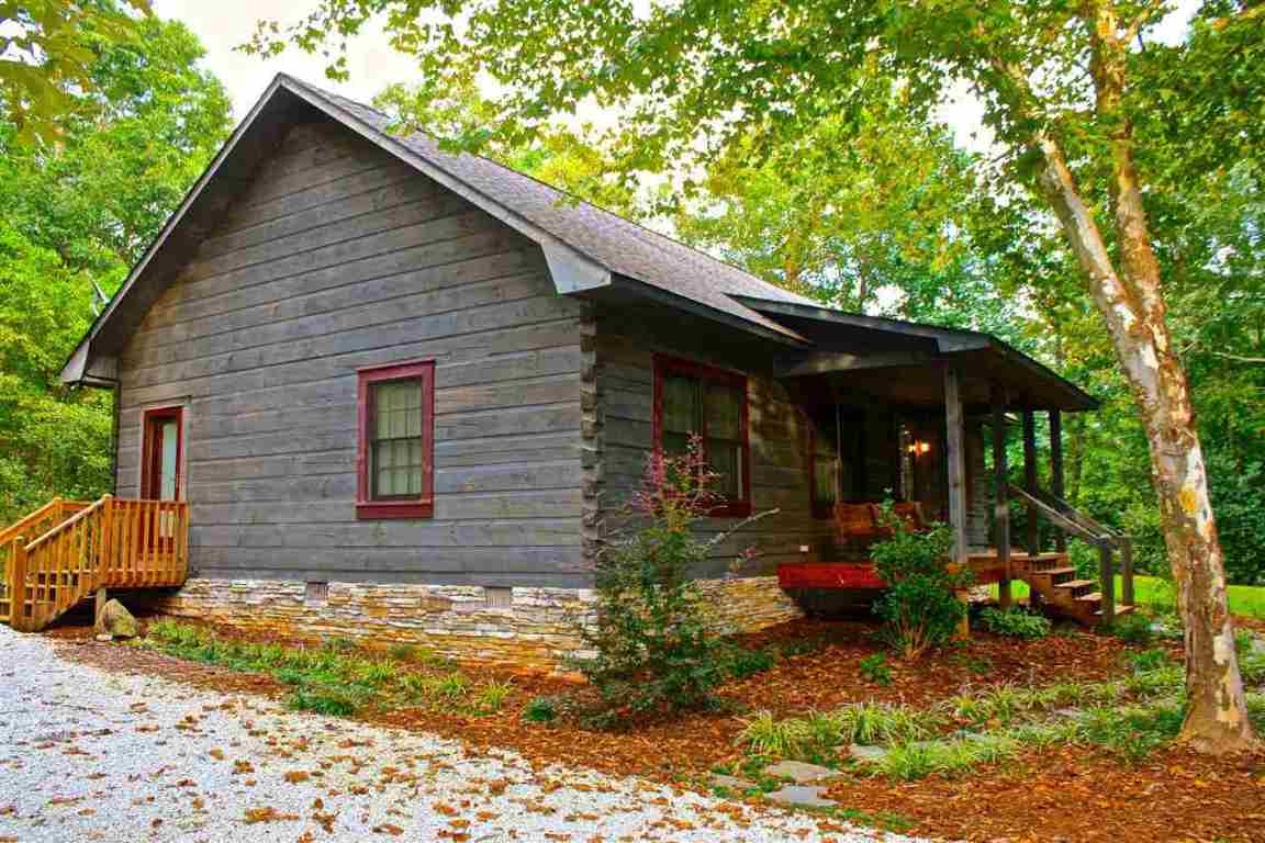 585 Pine Mountain Road Tamassee, SC 29686 - Photo 4 of 36 Gallery Image 4