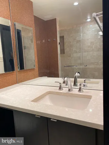 $1,000,000 | 4200 Northwest Massachusetts Avenue Northwest, Unit 615, Washington, DC 20016