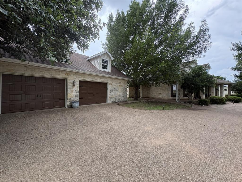 1170 Brazos Loop Gholson, TX 76705 - Photo 3 of 37