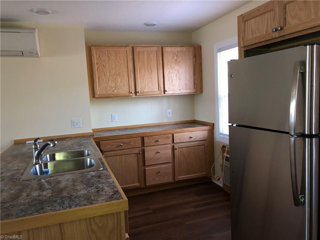 818 West Main Street Elkin, NC 28621 - Photo 16 of 20