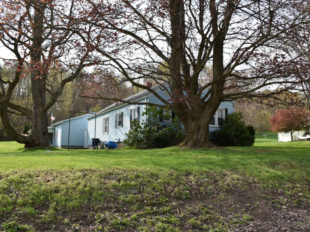 3808 Highway 173 Cochranton, PA 16314 - Photo 2 of 23