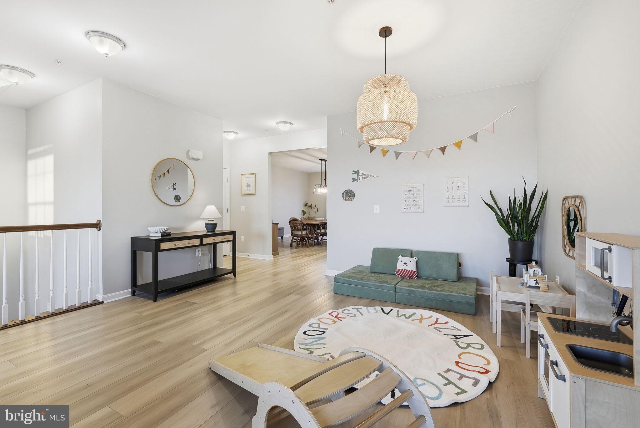 9455 Stonewall Road Manassas, VA 20110 - Photo 5 of 35