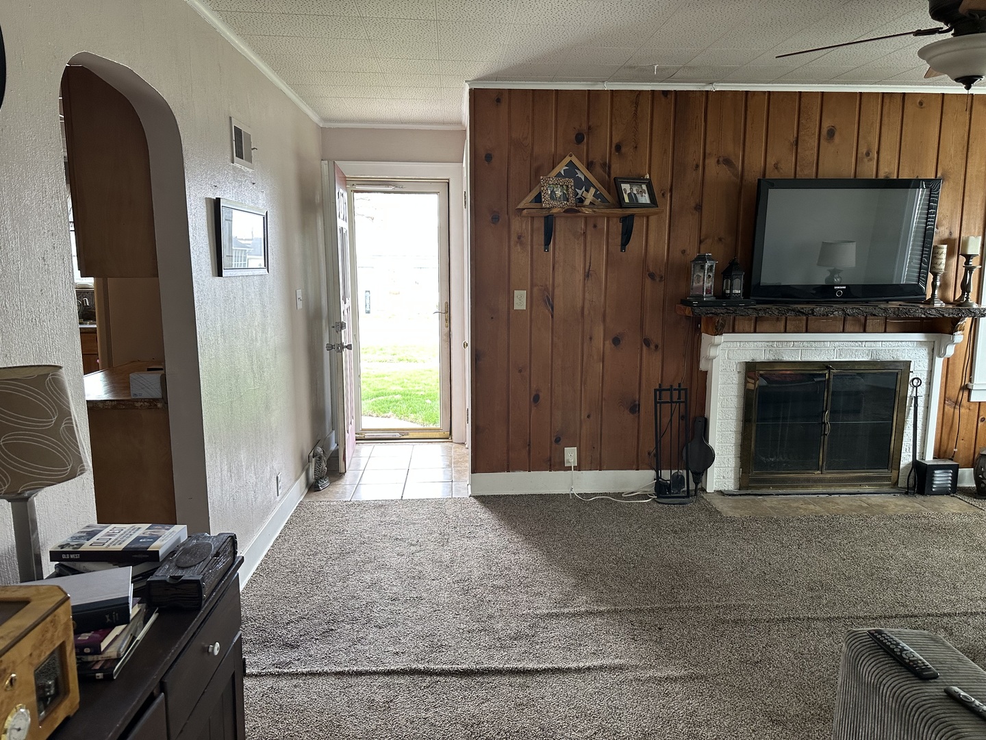 627 Genesee Avenue Morrison, IL 61270 - Photo 4 of 20