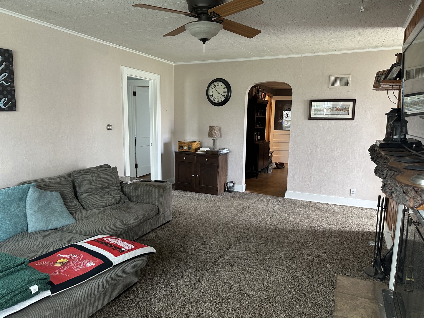 627 Genesee Avenue Morrison, IL 61270 - Photo 5 of 20