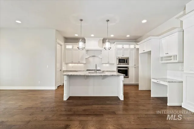 $829,000 | 2569 East Whitebud Court, Meridian, ID 83646