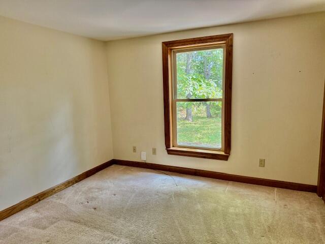 162 Maddocks Avenue Ellsworth, ME 04605 - Photo 19 of 33 IMG_2286