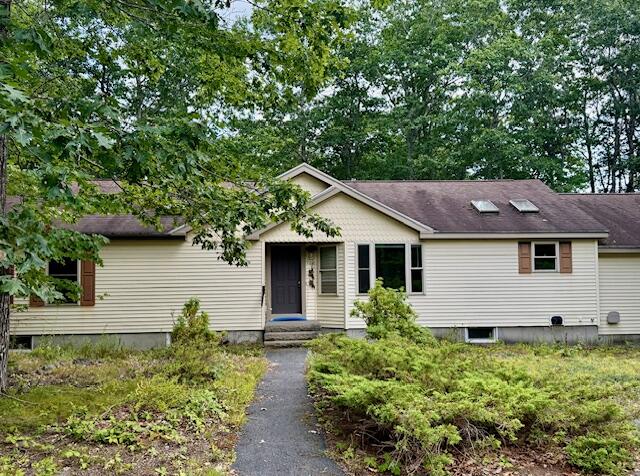 162 Maddocks Avenue Ellsworth, ME 04605 - Photo 2 of 33 IMG_2321