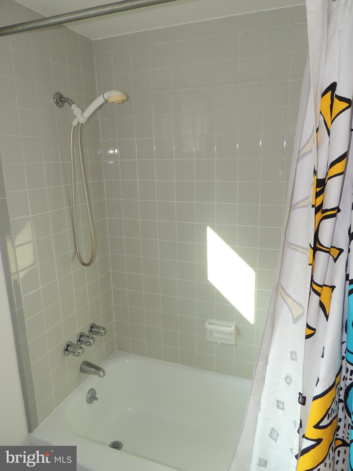 2040 Robert Road Jenkintown, PA 19046 - Photo 13 of 30