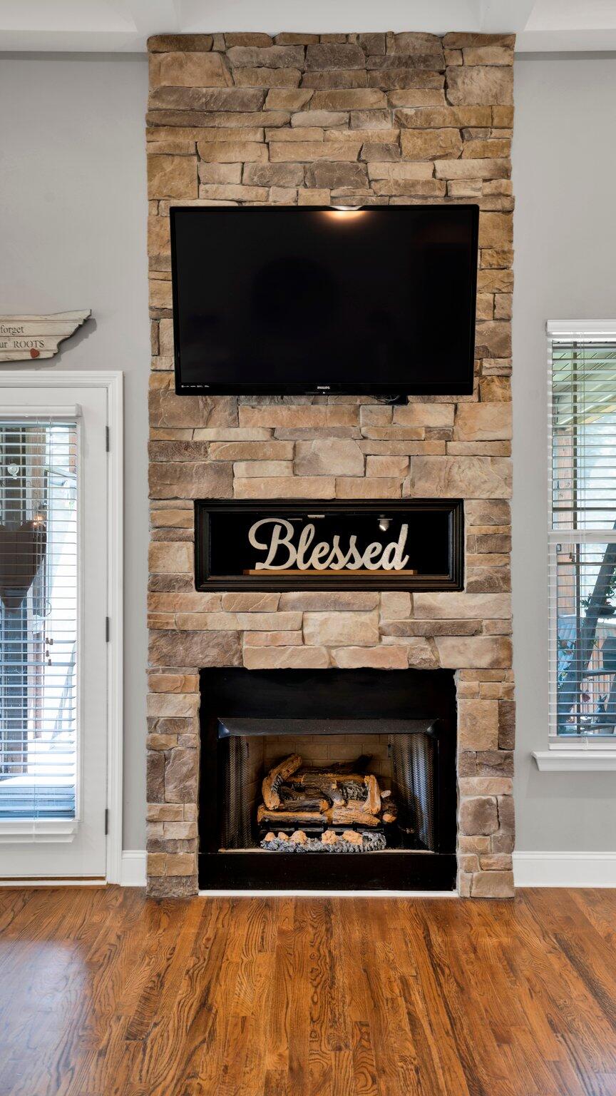 614 Graysville Road Chattanooga, TN 37421 - Photo 17 of 28 Stone gas Fireplace