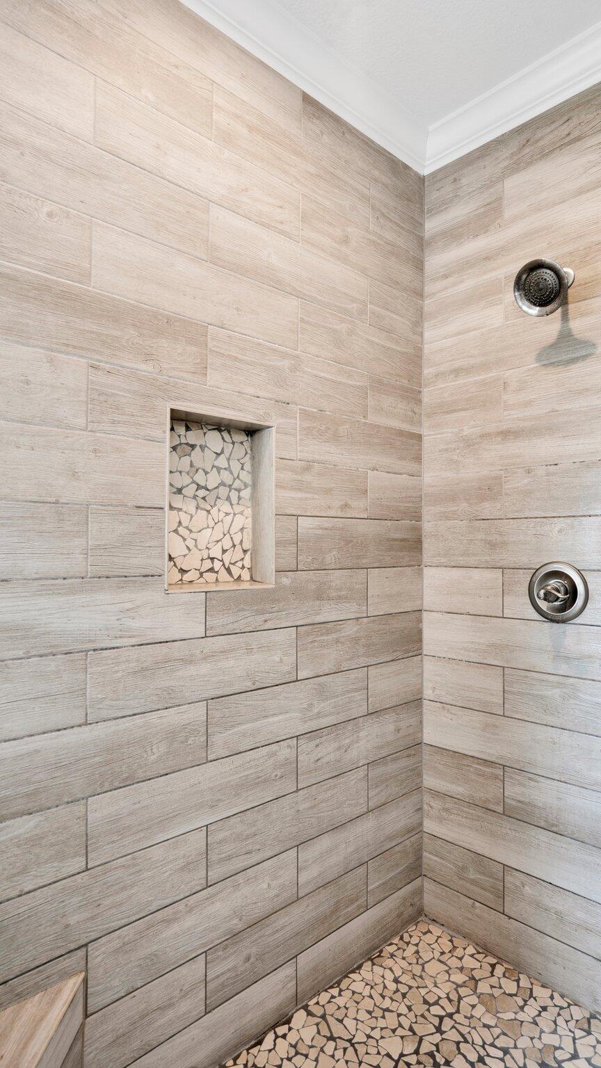 614 Graysville Road Chattanooga, TN 37421 - Photo 22 of 28 Tiled Shower