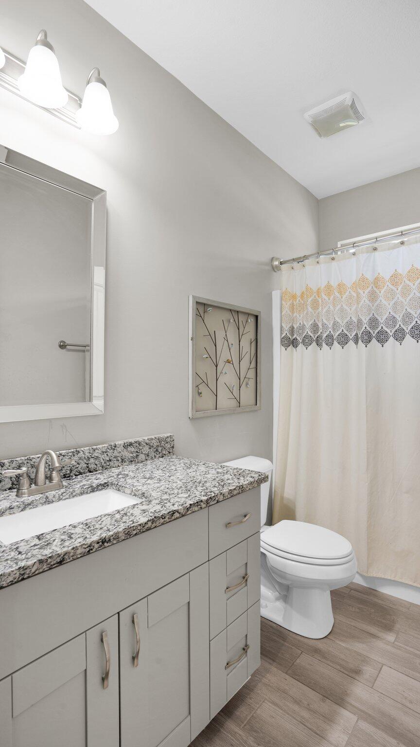 614 Graysville Road Chattanooga, TN 37421 - Photo 8 of 28 Full Bath