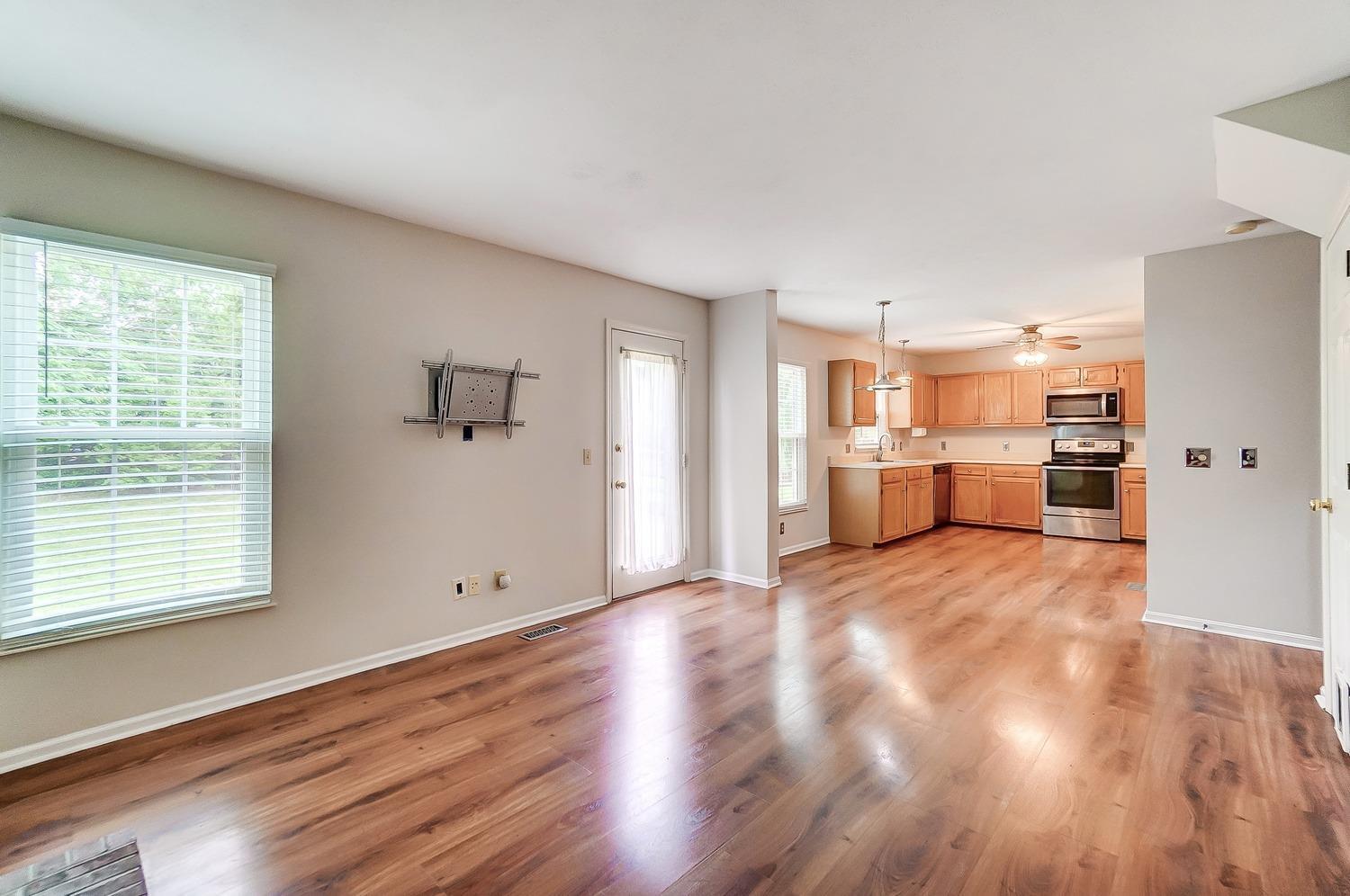 2887 Struble Road Cincinnati, OH 45251 - Photo 6 of 40 Gallery Image 6