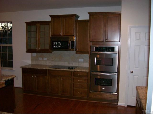 909 Lakeview Road Durham, NC 27712 - Photo 3 of 12