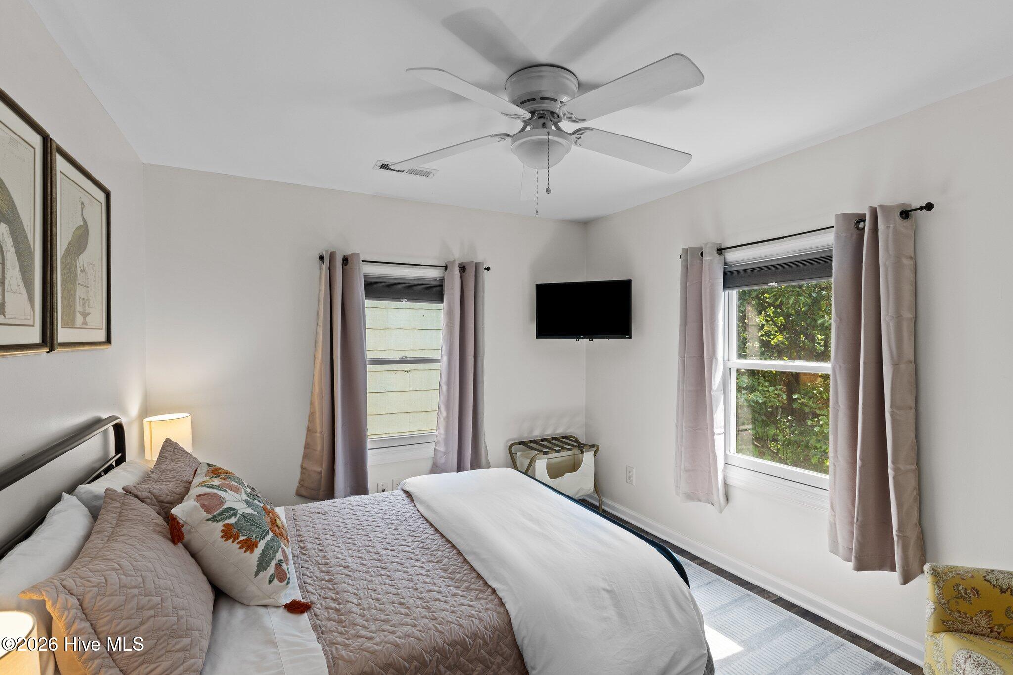 508 George Street, Unit A New Bern, NC 28560 - Photo 22 of 33 30-web-or-mls-2I3A0051