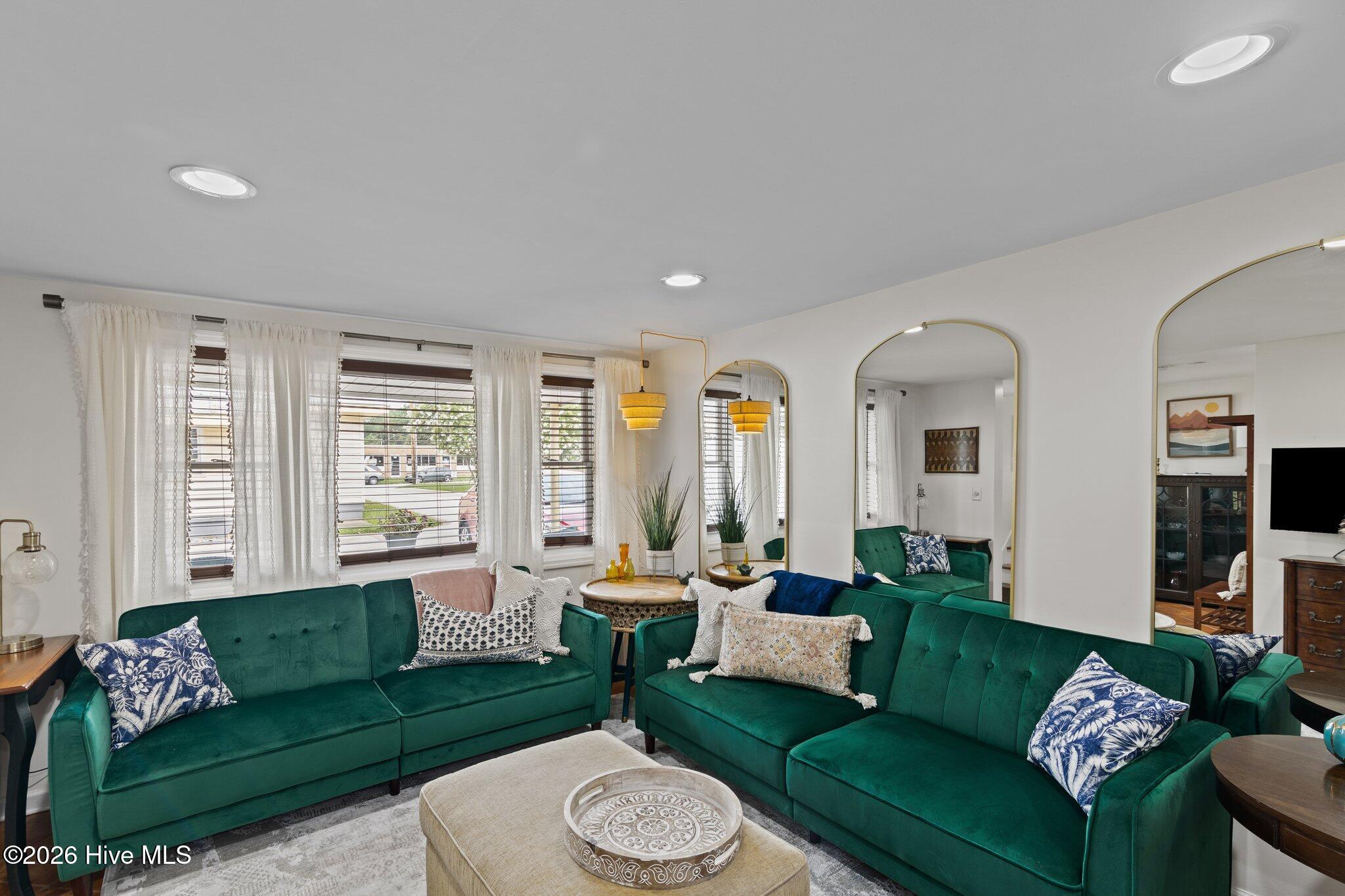 508 George Street, Unit A New Bern, NC 28560 - Photo 5 of 33 18-web-or-mls-2I3A0018