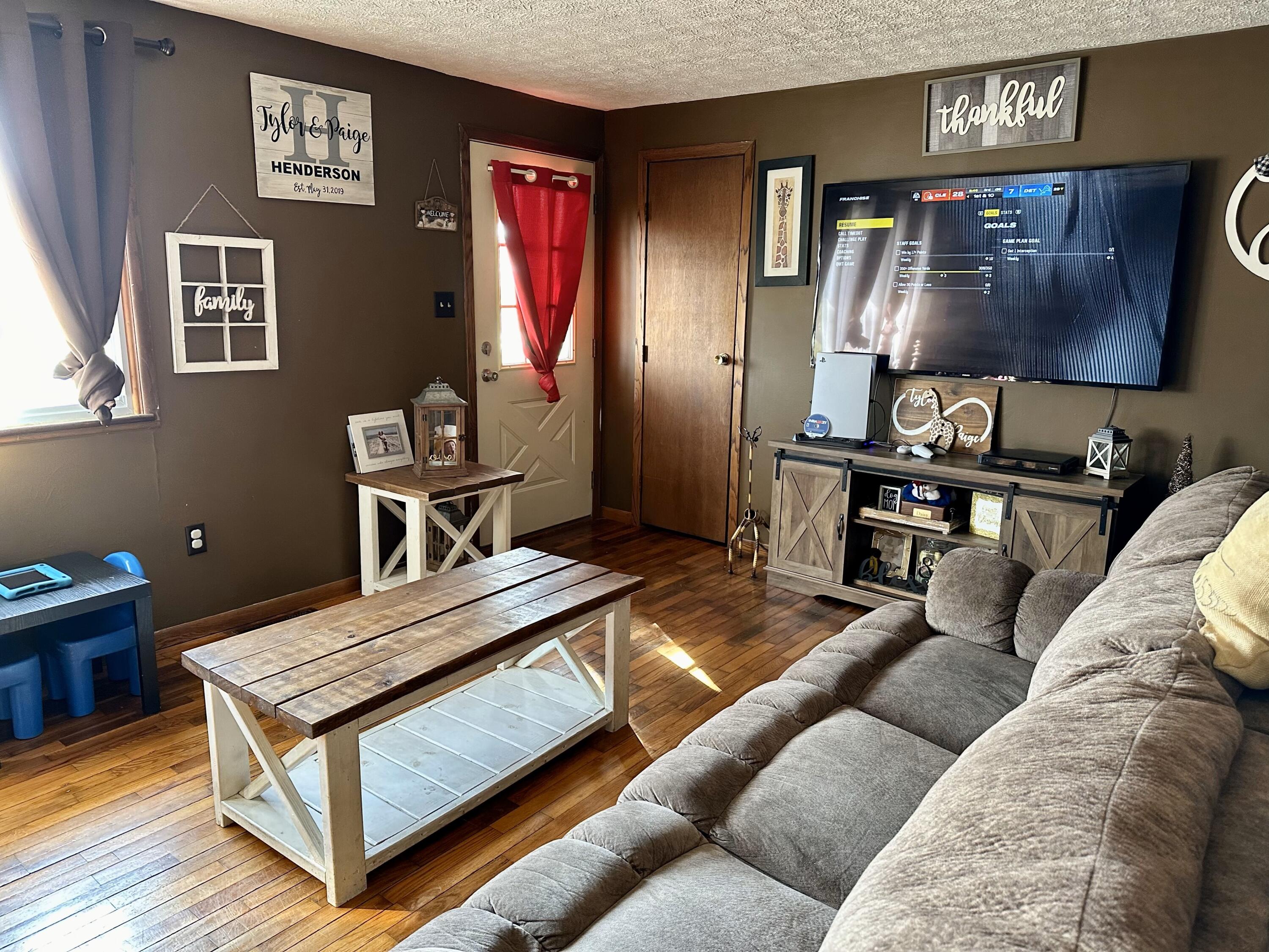 7265 Walnut Grove-Clark County Road Troy, OH 45373 - Photo 4 of 20