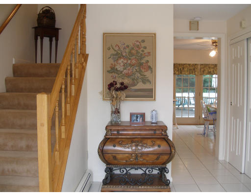 6 Hunters Lane Ashland, MA 01721 - Photo 3 of 13 Gallery Image 3