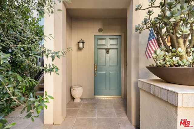 $1,149,000 | 9970 Westwanda Drive, Beverly Hills, CA 90210