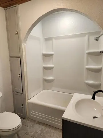 $157,900 | 1202 Sacramento Street, St. Joseph, MO 64503