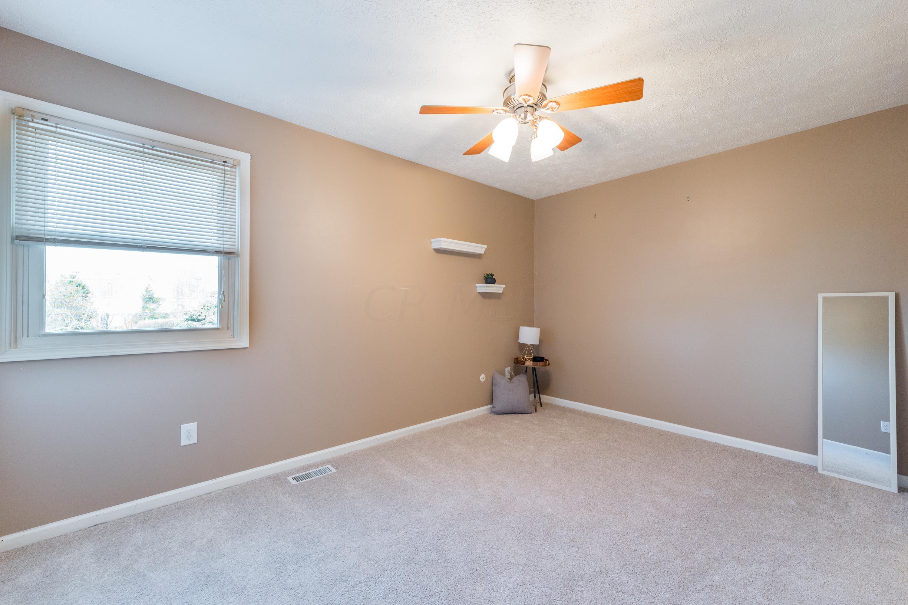 7762 Sawmill Road Dublin, OH 43016 - Photo 18 of 38 BR 2 with dedicated full bath
