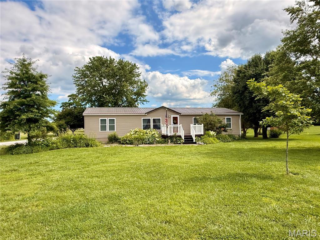 16528 Conrad Road Brighton, IL 62012 - Photo 26 of 32 Gallery Image 26