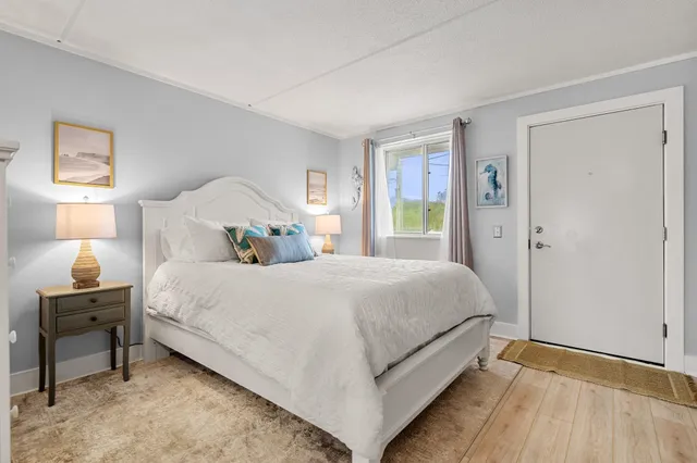 $2,000 | 933 Ocean Boulevard, Unit 102, Hampton, NH 03842