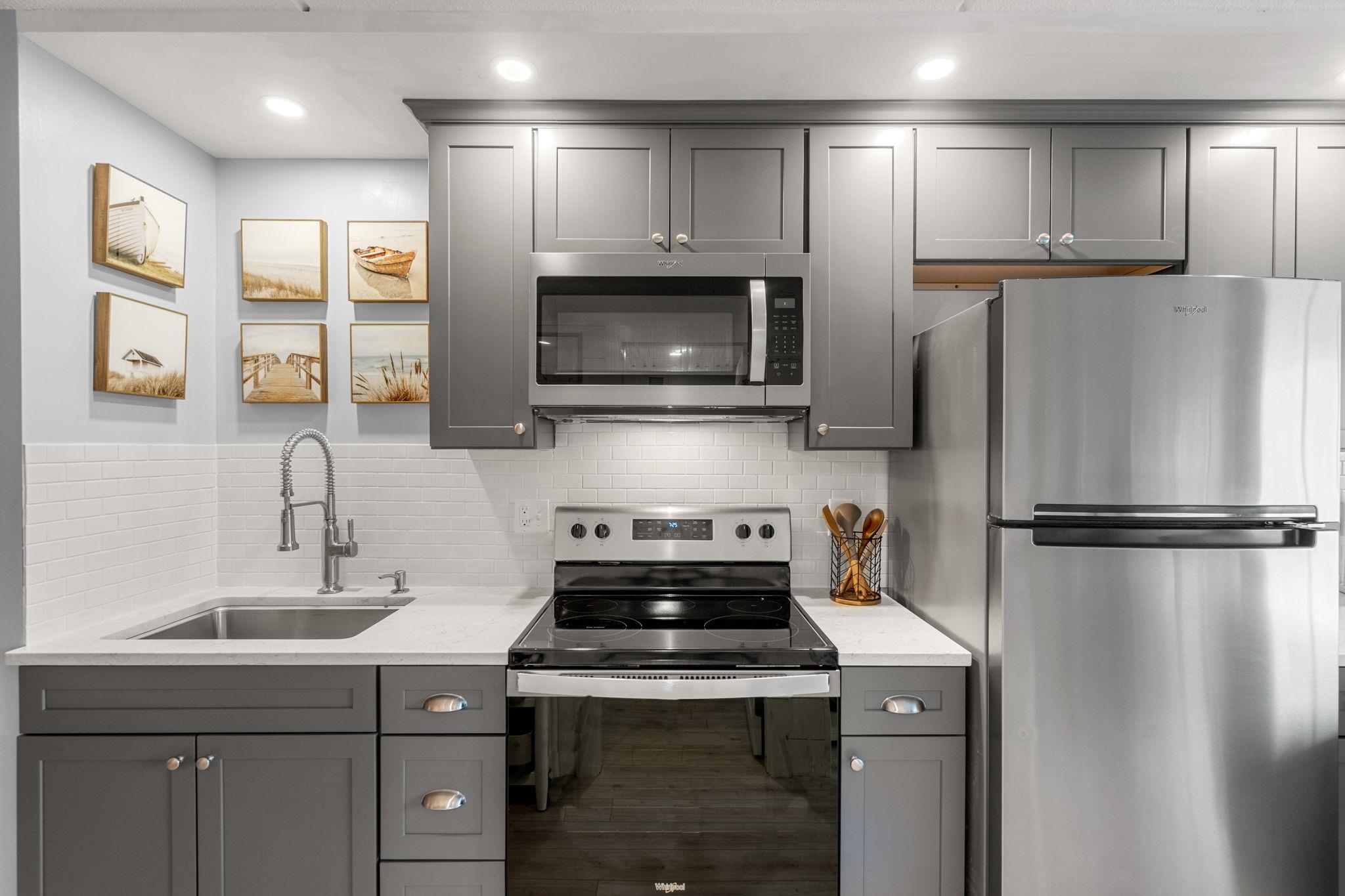 933 Ocean Boulevard, Unit 102 Hampton, NH 03842 - Photo 3 of 8