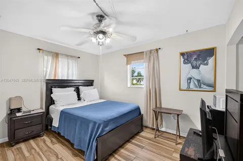 $400,000 | 721 North 69th Avenue, Hollywood, FL 33024