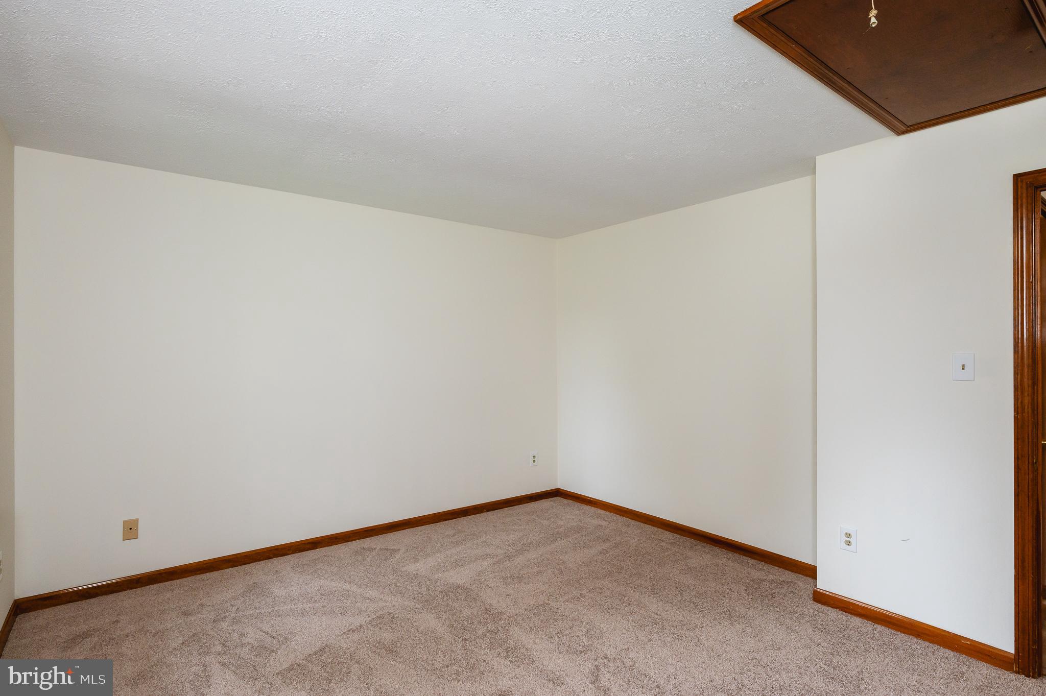 1825 Middleborough Road Essex, MD 21221 - Photo 28 of 63 Gallery Image 28