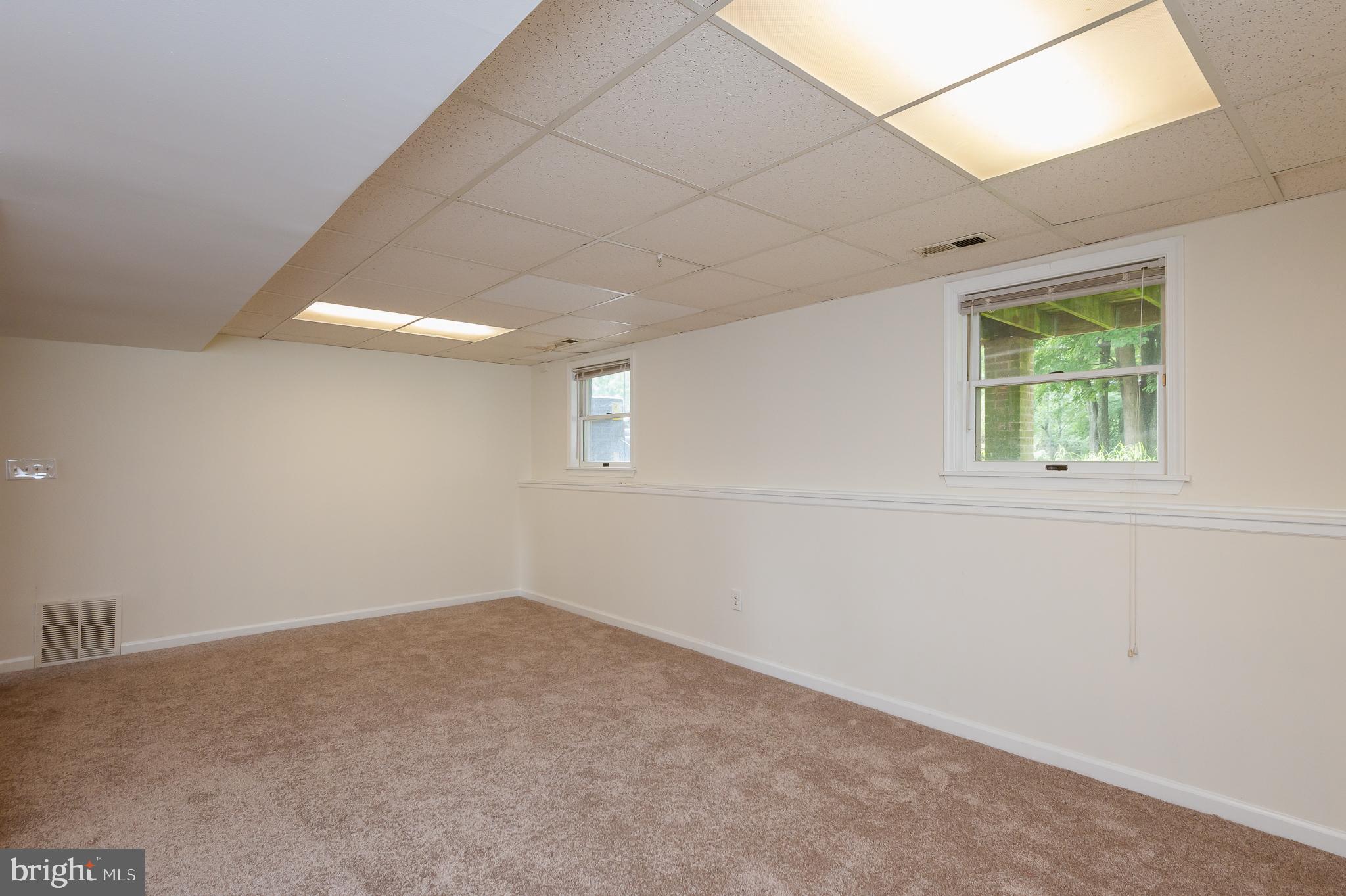1825 Middleborough Road Essex, MD 21221 - Photo 32 of 63 Gallery Image 32