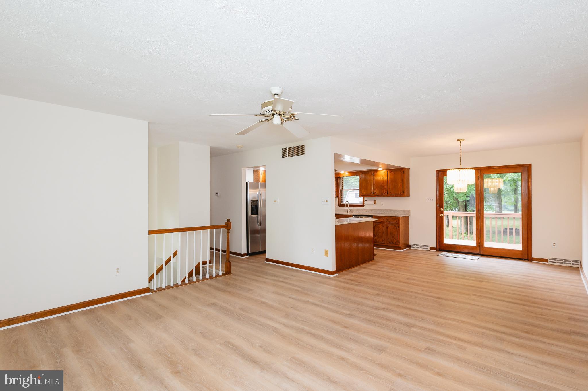 1825 Middleborough Road Essex, MD 21221 - Photo 5 of 63 Gallery Image 5