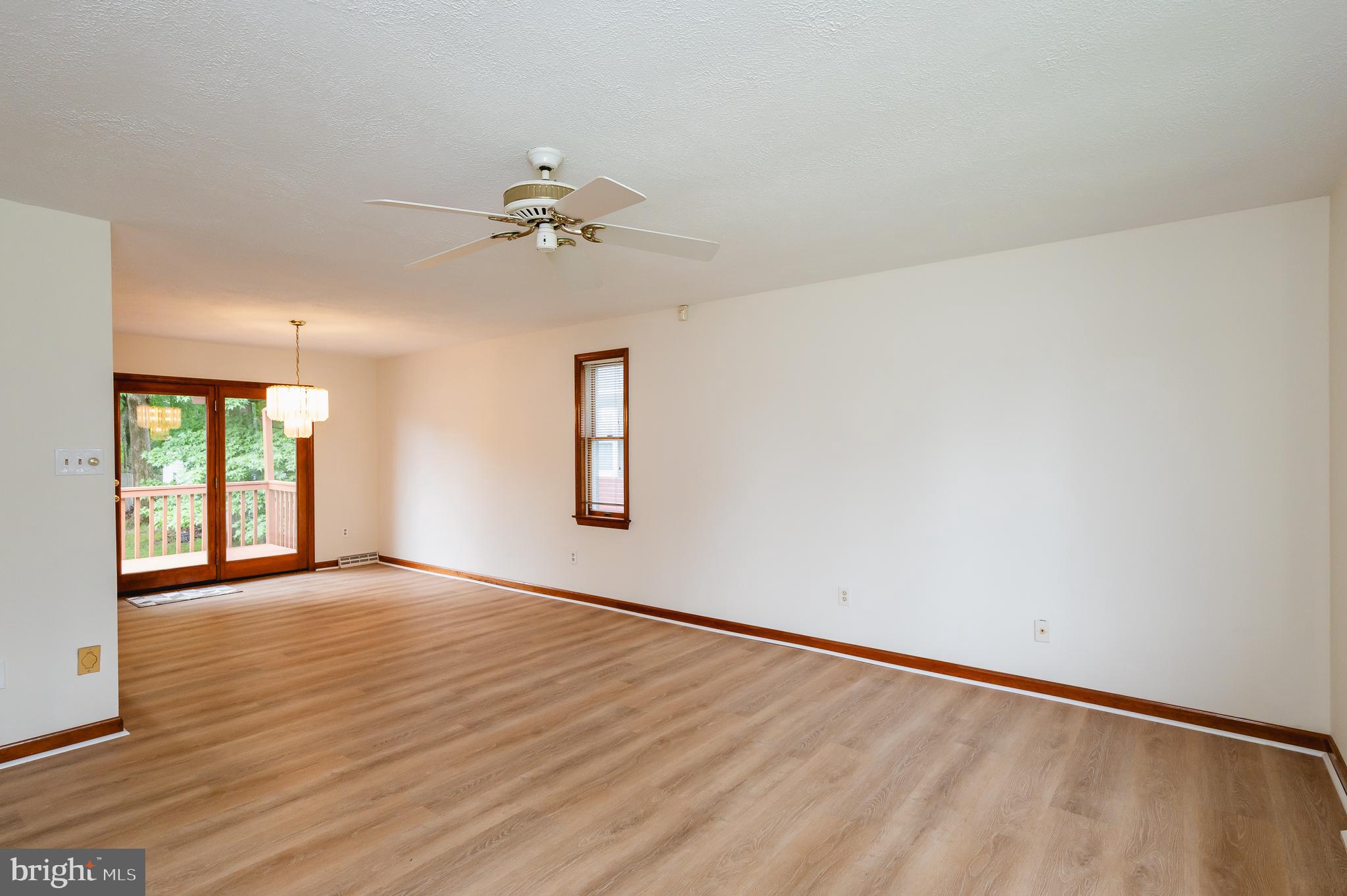 1825 Middleborough Road Essex, MD 21221 - Photo 6 of 63 Gallery Image 6