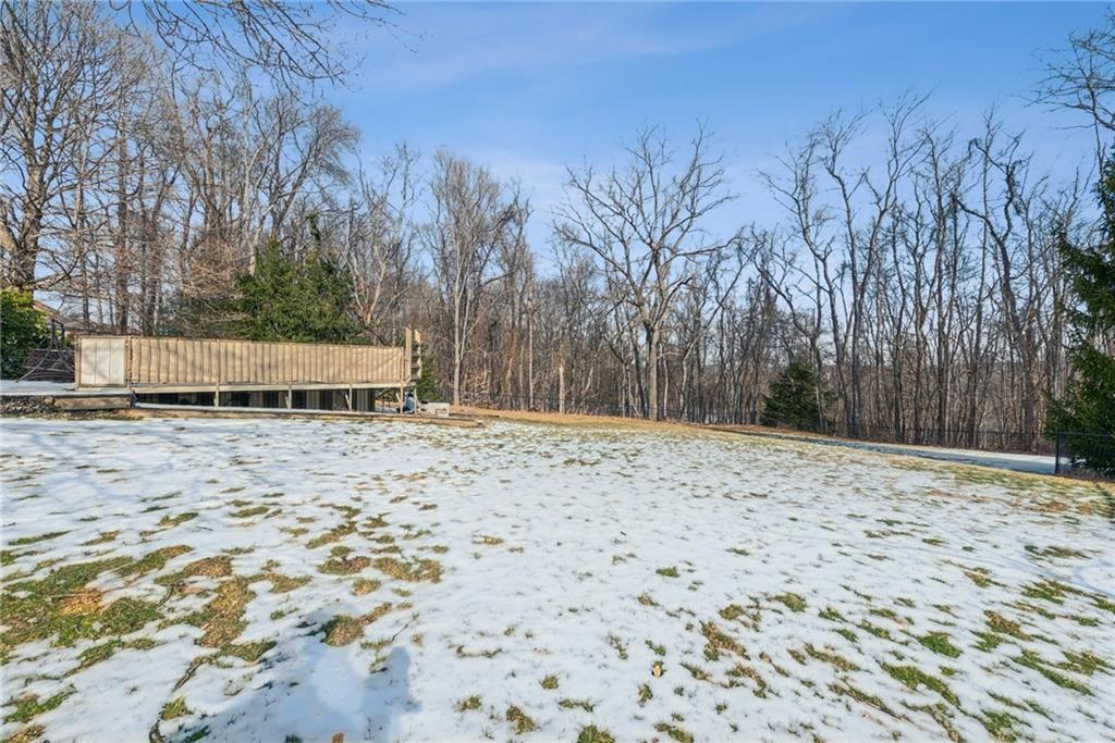 3150 Dutch Ridge Road Beaver, PA 15009 - Photo 34 of 41 a backyard of a house