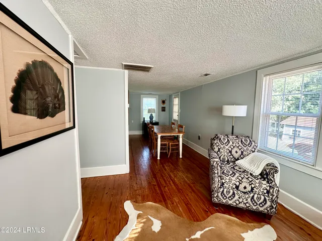 $1,250 | 919 Lafayette Street, Beaufort, SC 29902