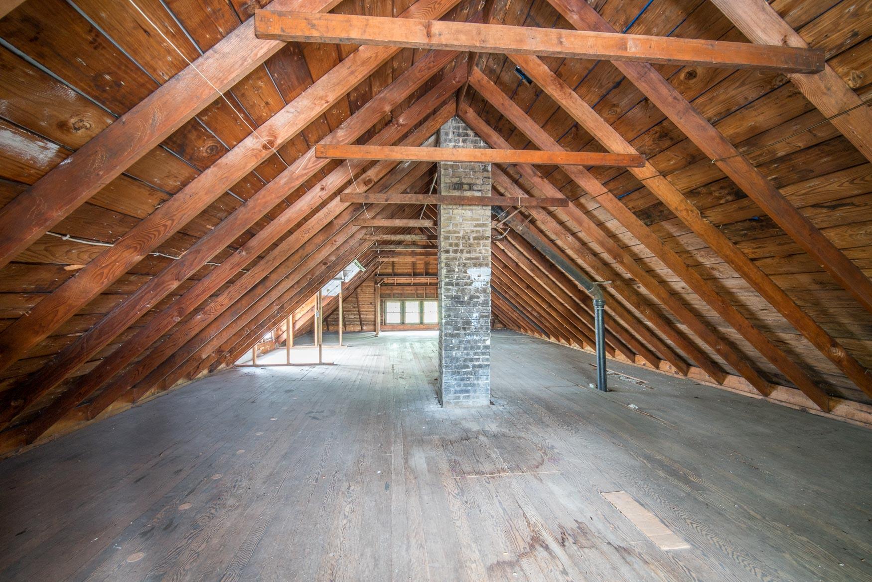 2808 North 48th Street, Unit 2810 Milwaukee, WI 53210 - Photo 19 of 19 Walk-Up Attic