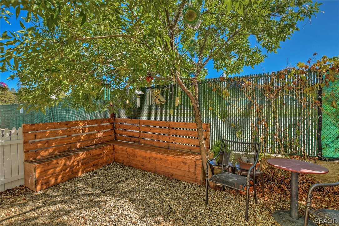 547 Alden Road, Unit 33 Big Bear Lake, CA 92315 - Photo 3 of 28 a view of outdoor space and garden