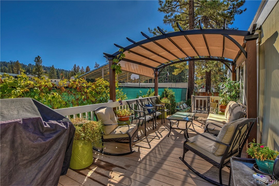 547 Alden Road, Unit 33 Big Bear Lake, CA 92315 - Photo 4 of 28