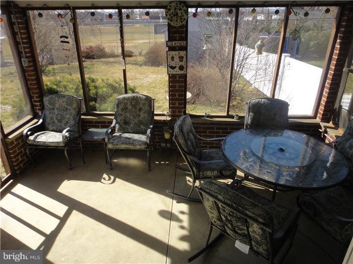 2830 Shelly Road Philadelphia, PA 19152 - Photo 17 of 21 Gallery Image 17