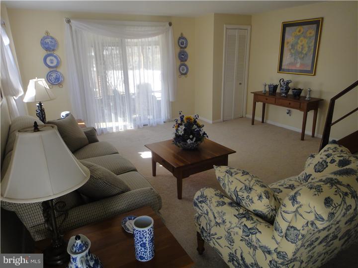 2830 Shelly Road Philadelphia, PA 19152 - Photo 4 of 21 Gallery Image 4