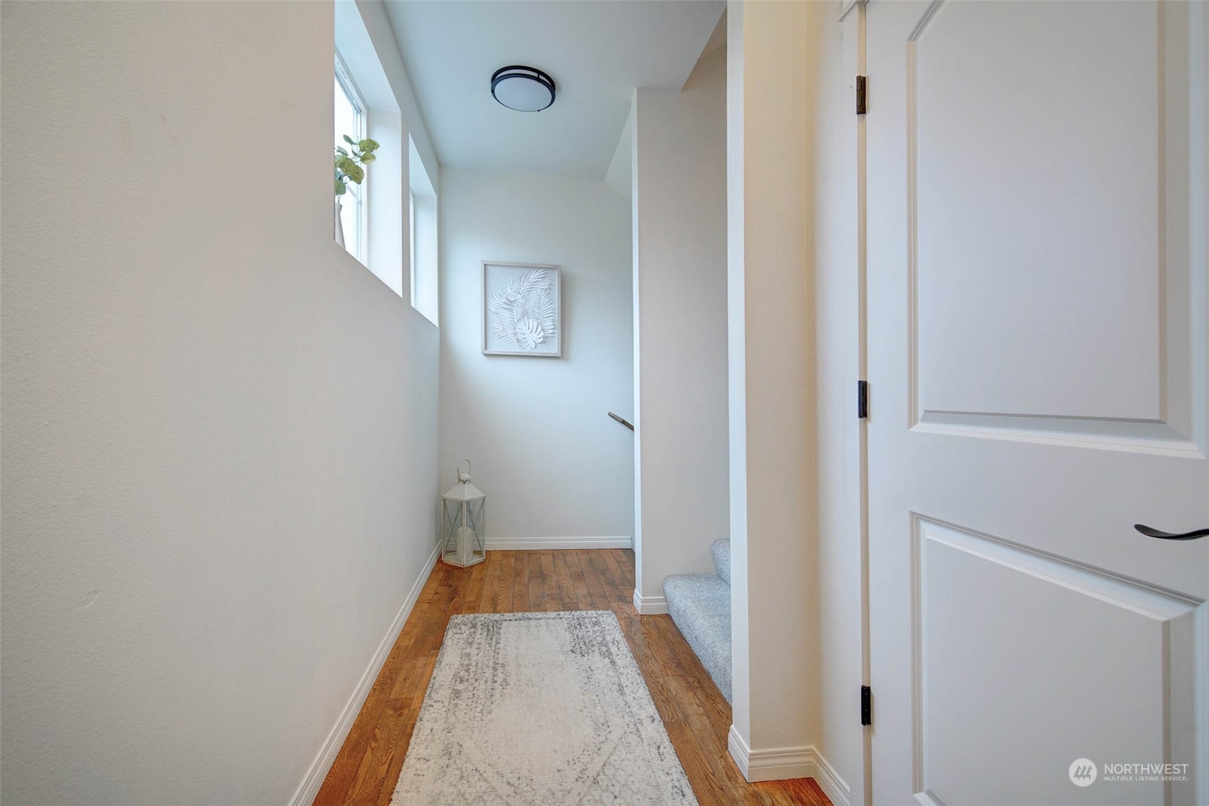 511 Pilchuck Path Everett, WA 98201 - Photo 3 of 31 Gallery Image 3